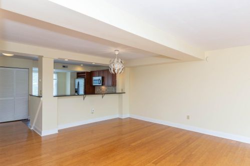 947 Auburnview Dr, Cincinnati OH  45206-2582 exterior