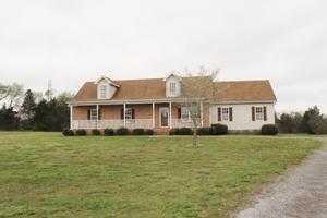 107 Ivanhoe Ct, Murfreesboro, TN 37127-6982