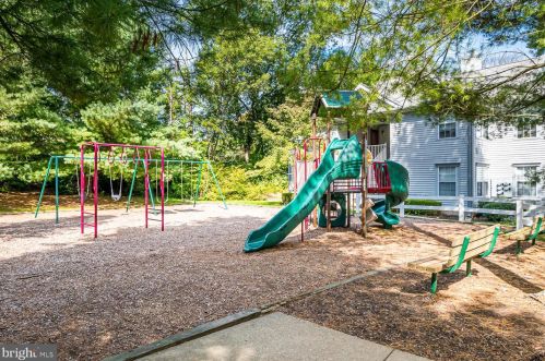 314 Brickhouse Rd, Princeton NJ  08540-7352 exterior