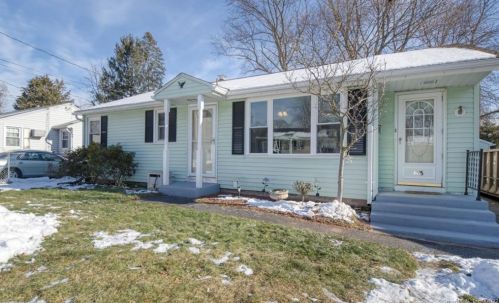 63 Peters Cir, Southington, CT 06489-3714