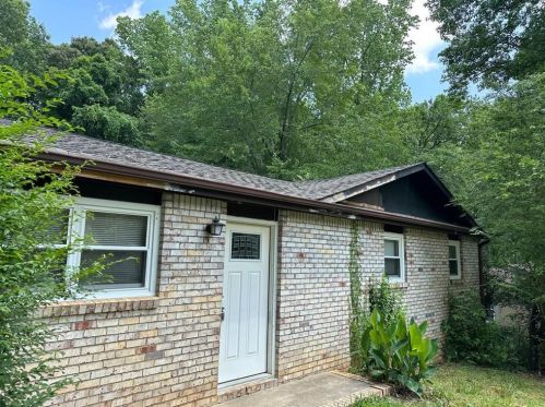 8600 Chestnut Ln, Lithia Springs, GA 30122-3409