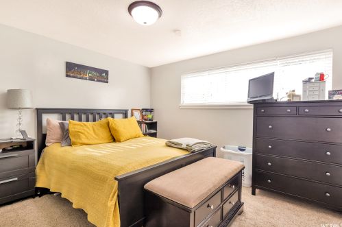 7495 2200, Taylorsville UT 84088-9515 exterior