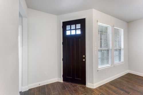 6804 Meadow Crest Dr, Fort Worth TX  76180-6670 exterior