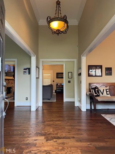165 Shenandoah Dr, Cleveland, GA 30528-8708