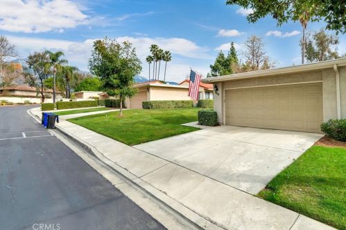 780 Pebble Beach Dr, Upland, CA 91784-9126