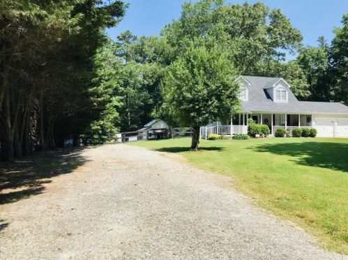 3042 Wildwood Rd, Suwanee, GA 30024-2025
