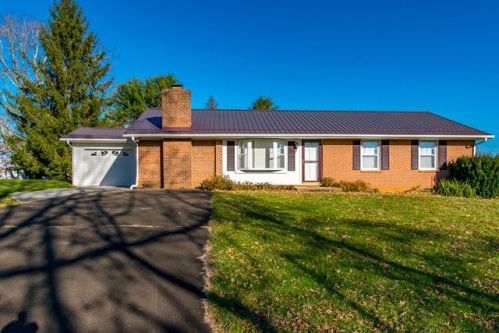 394 Timberline Dr, Meadowcreek, VA 24333-5945