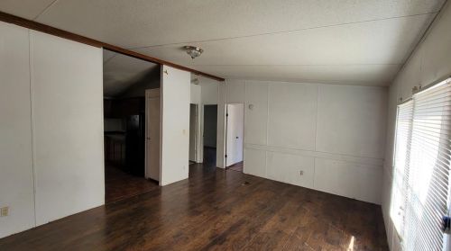 1609 Pelican Dr, Azle, TX 76020-5310