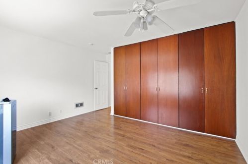 25 Brookfield, Irvine CA  92604-3242 exterior