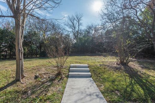 3555 Cromart Ct, Fort Worth TX  76133-1323 exterior