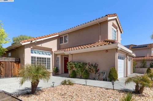 1021 Montclair Ct, Livermore, CA 94550-7018