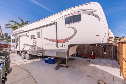 4050 Helene St, Simi Valley CA 93063-2929 exterior