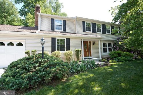 415 Golf Course Dr, Arnold, MD 21012-2336