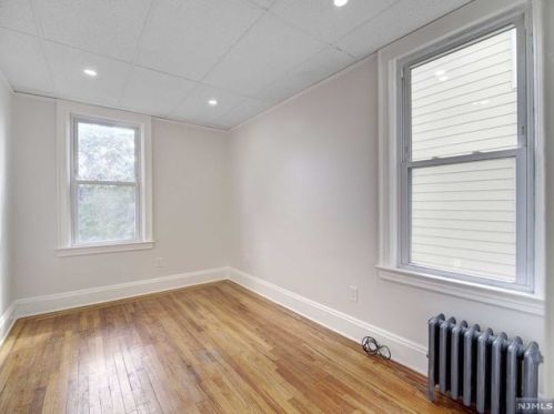 178 Wood Ridge St, Wood-Ridge NJ  07075-1810 exterior