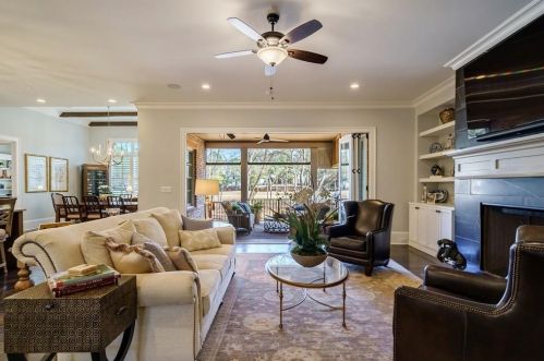 628 Crescent River Pass, Suwanee GA  30024 exterior