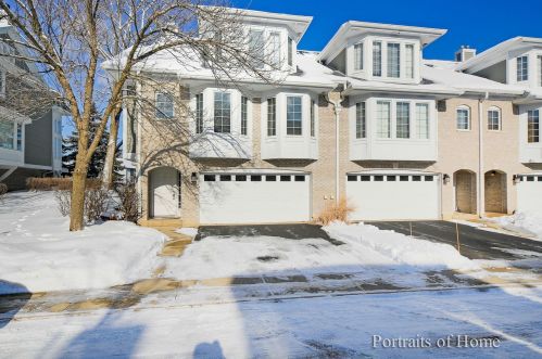 1031 Glenview Ct, Palatine, IL 60067-0630