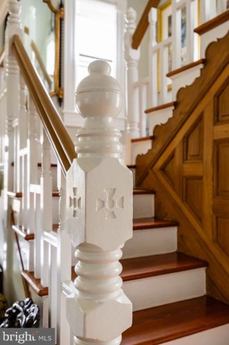 135 Warwick Rd, Tavistock NJ  08033-3706 exterior