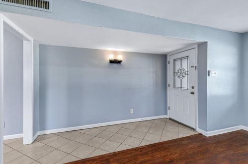 2915 Rayswood Dr, Carrollton TX 75007-5753 exterior