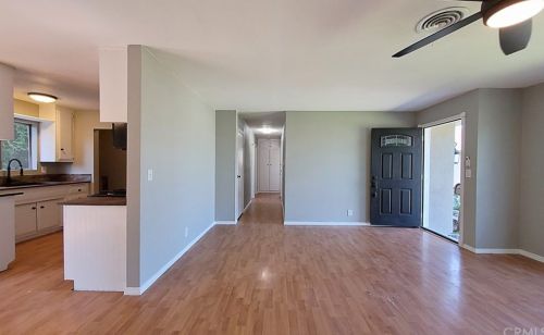 15581 Toway Ln, Huntington Beach, CA 92647-2912