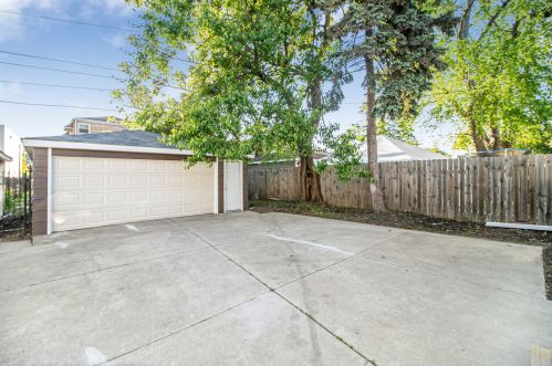 2006 4th Ave, Broadview IL  60153-3325 exterior