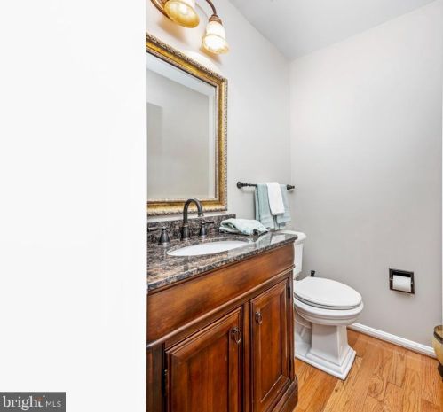 7620 Bertito Ln, Springfield VA  22153-1601 exterior