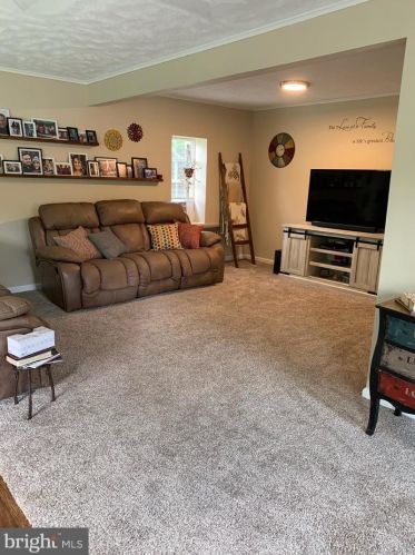 11305 Old Mount Pleasant Rd, Cumberland, MD 21502-6339