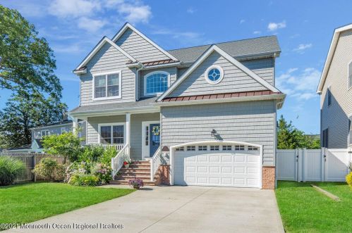 1537 Laguna Dr, Point Pleasant Beach, NJ 08742-5154