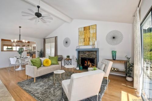 3353 Del Rio Ct, Carlsbad, CA 92009-7816