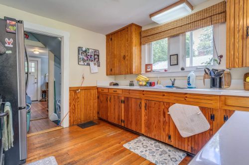 349 Washington St, Dover, NH 03820-3631