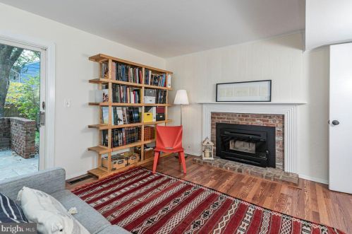 15 Robert Rd, Princeton NJ  08540-5332 exterior