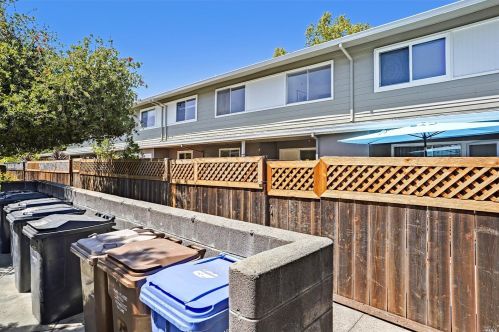 1048 Los Gamos Rd, San Rafael CA  94903-2561 exterior
