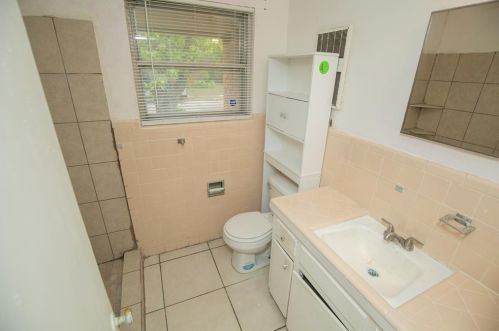 6616 Rockdale Rd, Fort Worth TX  76134-3834 exterior