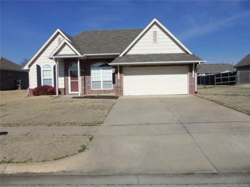 29831 139th Pl, Choska, OK 74429-7812