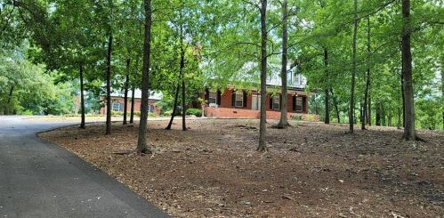 40 Melody Rdg, Porterdale, GA 30014-3621