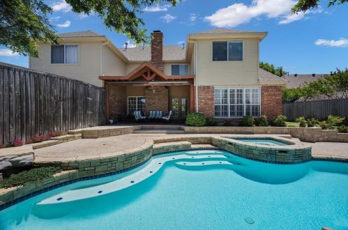 2111 Menton Pl, Carrollton TX 75006-4319 exterior