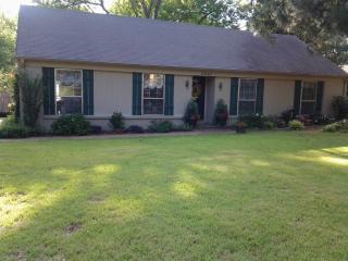 2525 Rosehaven St, Memphis, TN 38138-5727