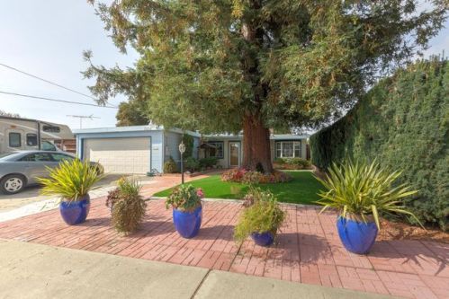 36717 Charles St, Newark, CA 94560-2611