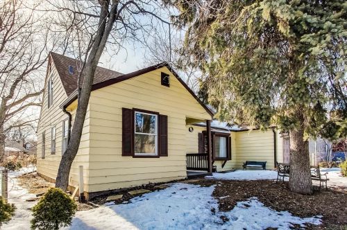 2105 Rand Rd, Des Plaines, IL 60016-4728