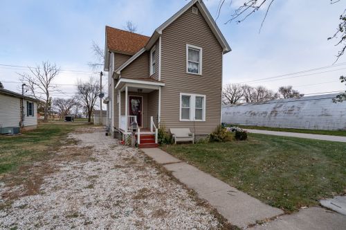 501 Grant Ave, Swygert, IL 61764-1013