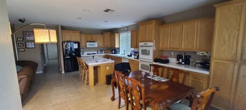 2061 Lombardy Ct, Los Banos, CA 93635-6436