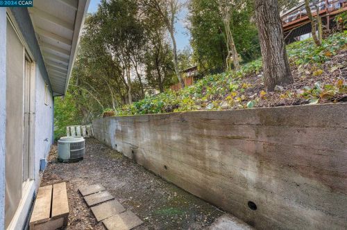 69 California Ave, Orinda, CA 94563-2105