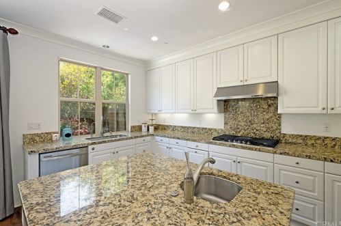 57 Crestwick, Irvine CA  92620-7306 exterior