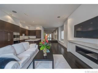 343 Adams St, Denver CO  80206-4420 exterior