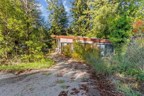 21970 Bear Creek Way, Los Gatos, CA 95033-9498