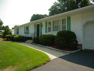 1436 Rhey Ave, Wallingford, CT 06492-3315
