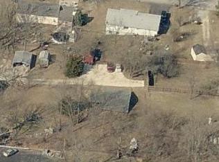 124 Valley Dr, Hillsboro, MO 63050-5073