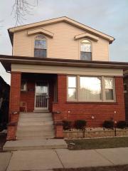 6053 Mozart St, Chicago, IL 60629-2216
