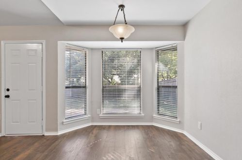 2709 Rdg Rd, Fort Worth TX  76133-7723 exterior