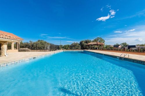 4276 Cuesta Dr, Irving TX  75038-5549 exterior