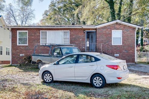 2164 Martin Luther King Jr Dr, Atlanta GA  30310-1134 exterior